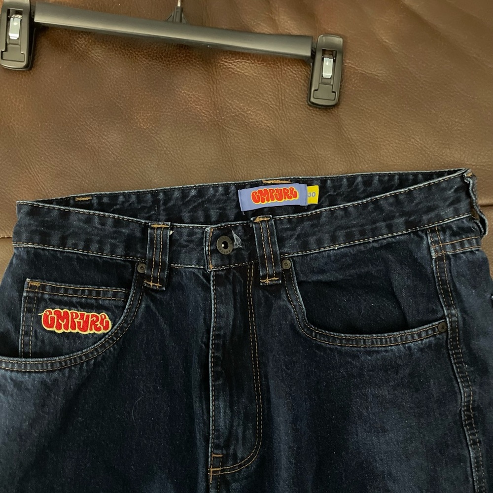 Ladies Dark youth jeans.